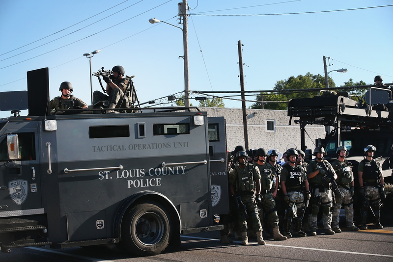 Illustration for article titled This Is What American Police of the Future Were Supposed to Look Like